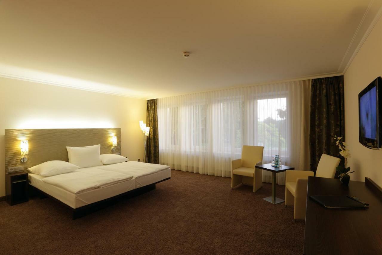 Hotel Am See Salzgitter Exterior foto